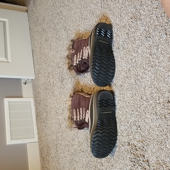 Sorel joan of arctic winter boots - Picture 6 of 13